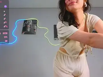 Minty_bite  live sex cam