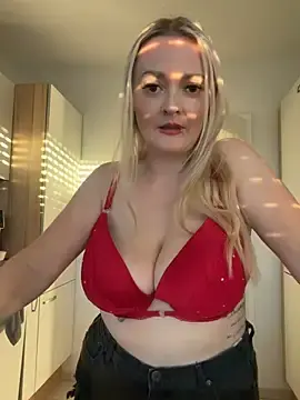 Alex-Blond  live sex cam