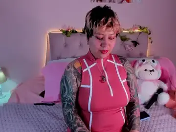 Annapinuplovex  live sex cam