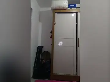 Buucetudamorena  live sex cam