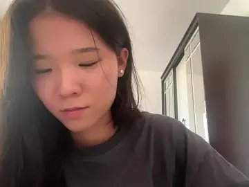 JuleCrass  live sex cam