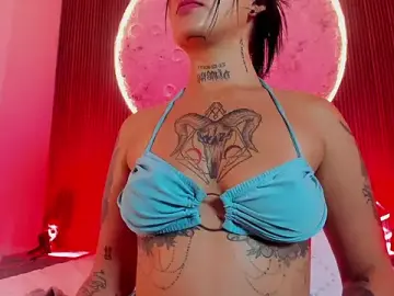 MegganLuna  live sex cam