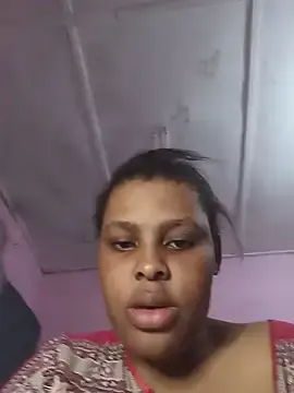Queen-cute  live sex cam