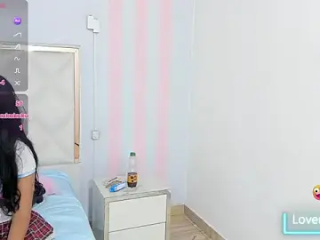 Victoria1_tay  live sex cam