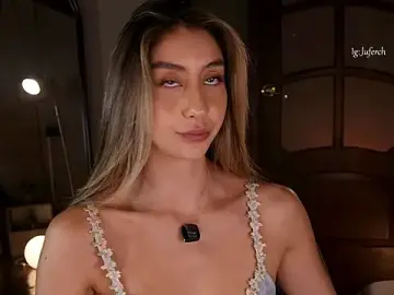 Lua_ferch__  live sex cam