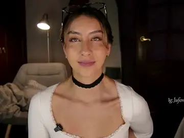 Lua_ferch__  live sex cam