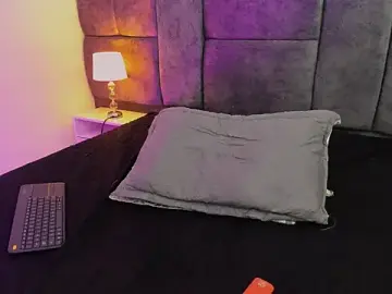 Atenea_Velle  live sex cam