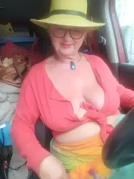 Hot-Muci  live sex cam