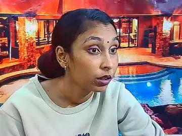 IndianSexyButt  live sex cam