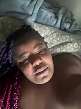QueenTease420  live sex cam