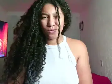 Bellacrespalatina  live sex cam