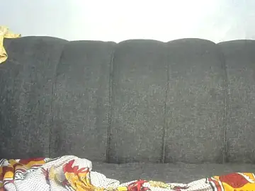 Bitty_baby  live sex cam