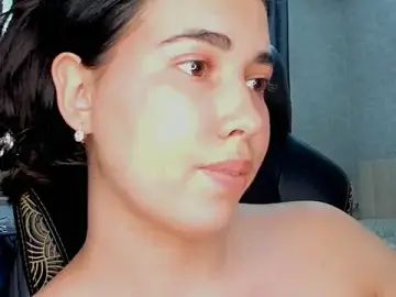 Diara_1an  live sex cam