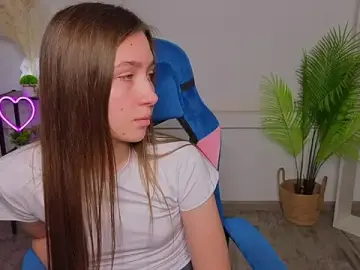 EdithMoore  live sex cam