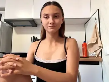ErgoticEther  live sex cam