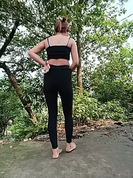 Sky-beo  live sex cam