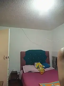 Paulett15  live sex cam