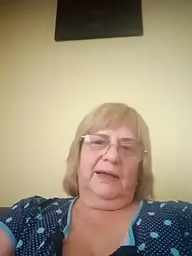 EmmaStar675  live sex cam