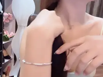 Shenlly  live sex cam