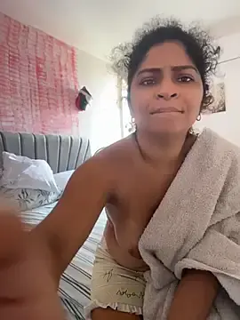 Tana_latin1-  live sex cam