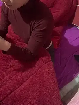 Tieuvi_18  live sex cam