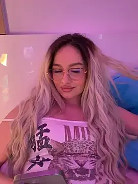 Mollyxxx  live sex cam