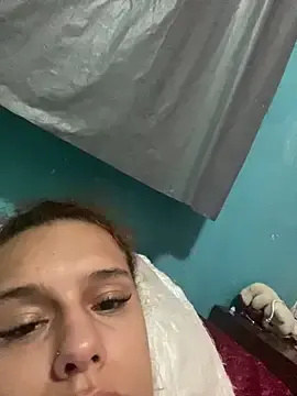 Nandinharuivinha22  live sex cam