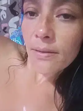 Sarayulith  live sex cam