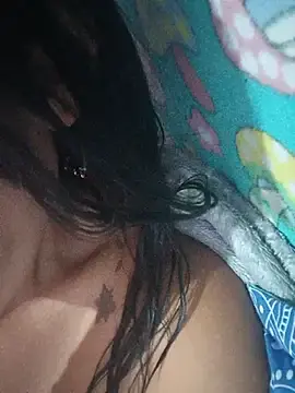 Sarayulith  live sex cam