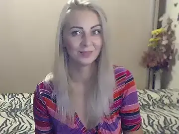 Denysyaa  live sex cam