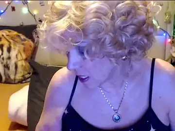 HappyWomanOn  live sex cam