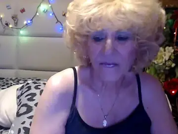 HappyWomanOn  live sex cam