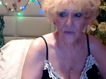 HappyWomanOn  live sex cam