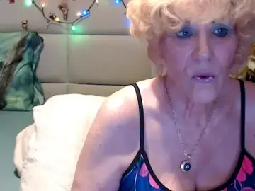 HappyWomanOn  live sex cam