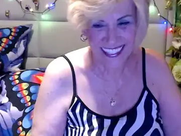 HappyWomanOn  live sex cam