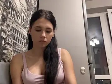 KatiaBozeman  live sex cam