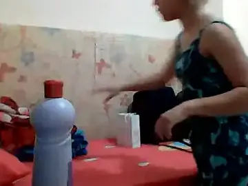 SavannahCustance  live sex cam