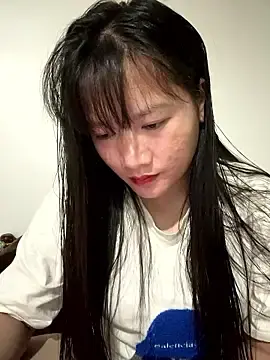 TrangNemo  live sex cam