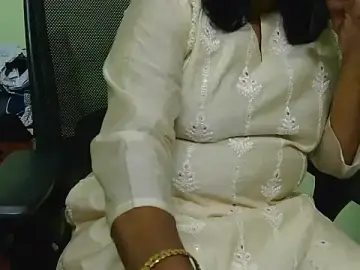 Maya_kutty  live sex cam
