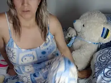 Chantal_hott  live sex cam