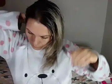 Chantal_hott  live sex cam