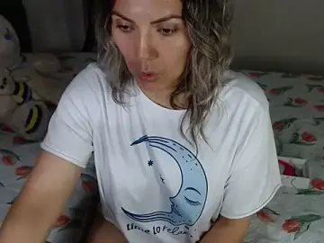 Chantal_hott  live sex cam