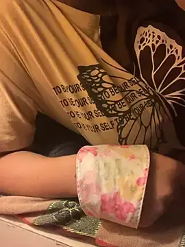 GirlwithCurves  live sex cam