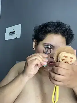 Hailey_Curvy  live sex cam