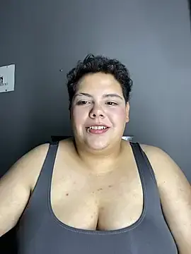 Hailey_Curvy  live sex cam