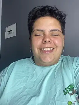 Hailey_Curvy  live sex cam
