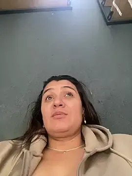 Madyson94  live sex cam