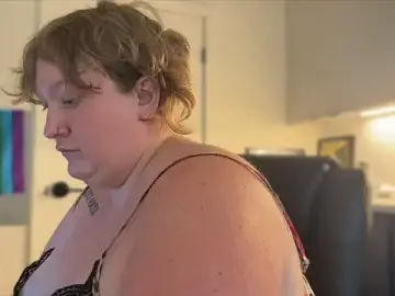 MillfBBWMommy  live sex cam