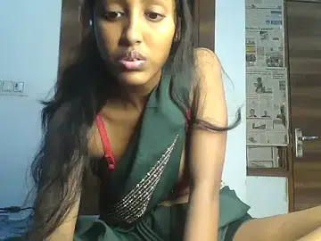 Pari_lovers  live sex cam