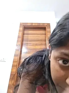 Pari_lovers  live sex cam